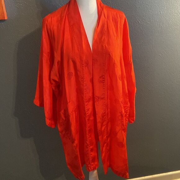 Vintage Golden BEE Dragon Rayon Hand Embroidered Red Kimono Robe Medium - Picture 4 of 11